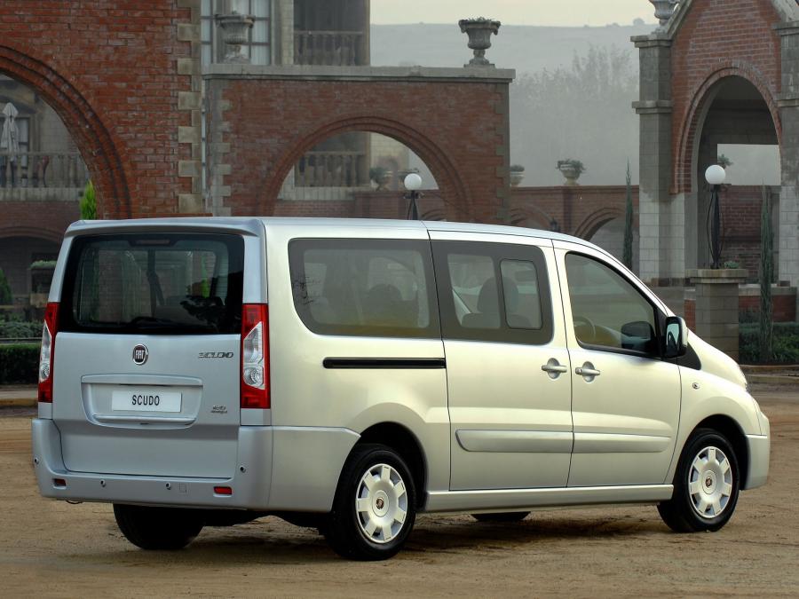 Fiat Scudo Panorama 2008 года  (ZA) (фото 2 из 13)